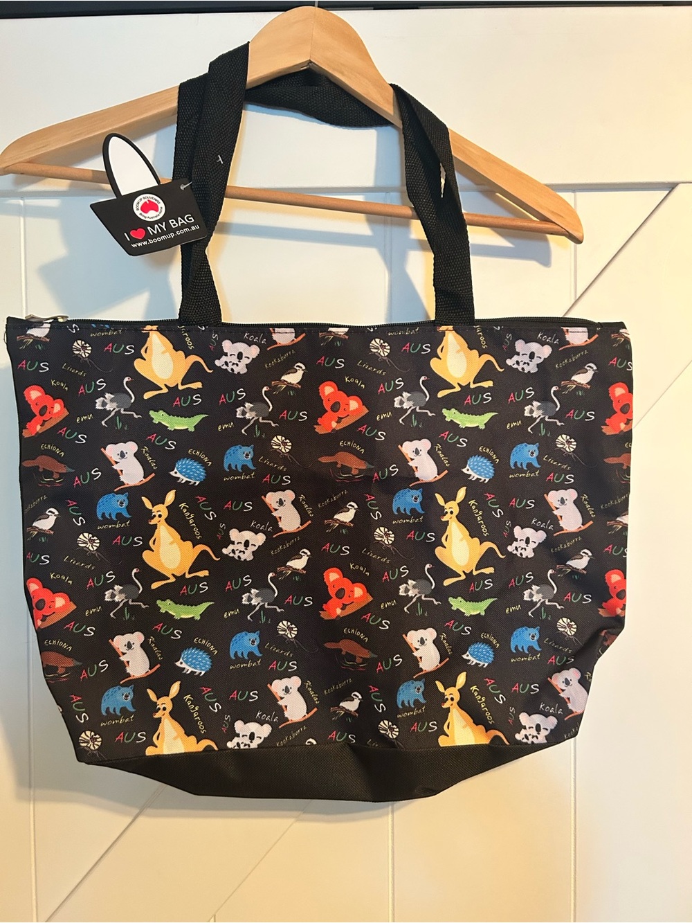 NWT Australian Animal Zip-Close Tote Bag